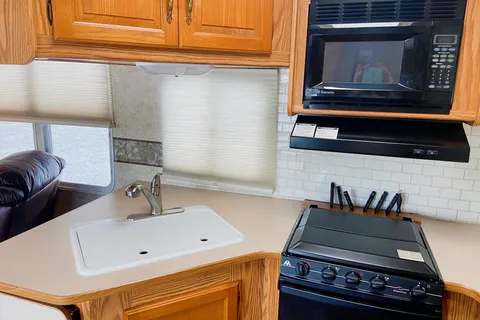Dawn's Keystone Cougar Fifth Wheel