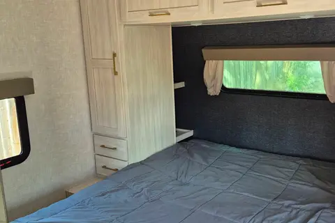 Reyes's Forest River Surveyor legend Travel Trailer