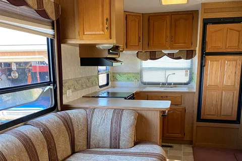 Mountaineer by Montana Fifth Wheel