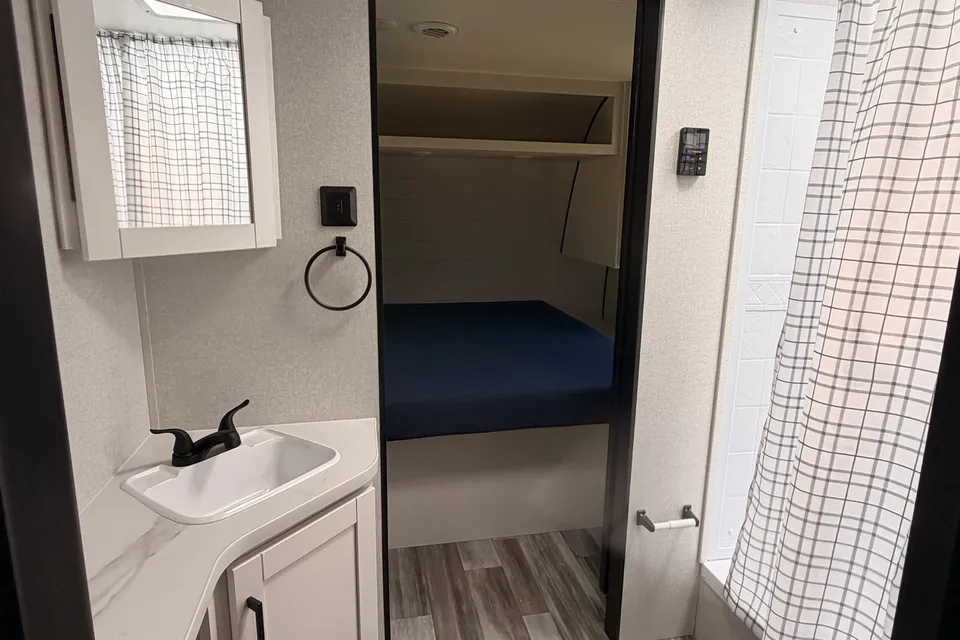 ARISTIDES's Jayco Jay Flight Six Travel Trailer