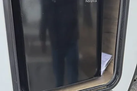 Mini-roulotte pour 2 personnes / Bien équipée