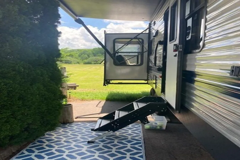 Keystone 311RE Springdale Travel Trailer