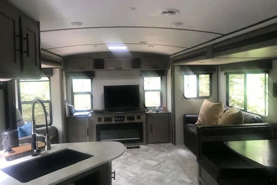 Keystone 311RE Springdale Travel Trailer