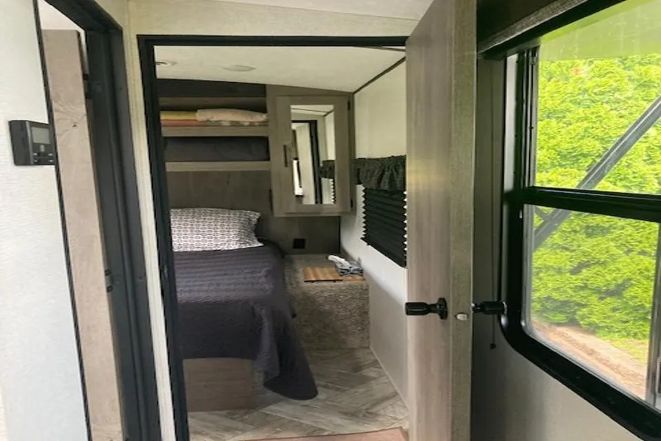 Keystone 311RE Springdale Travel Trailer