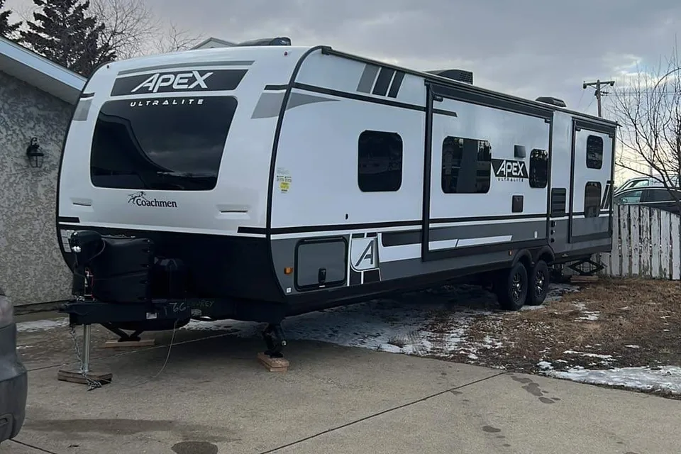 Coachmen Apex 300BHS Travel Trailer