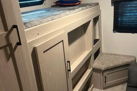 Coachmen Apex 300BHS Travel Trailer