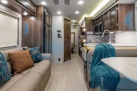 C20*NEW*Luxury Entegra Sleeps 10-Private MasterSuite Entegra Class C