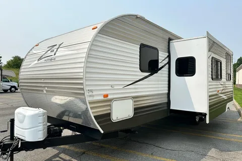 Crossroads Z-1 Travel Trailer