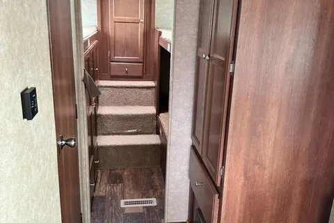 Crossroads Z-1 Travel Trailer