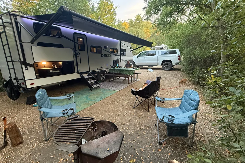 Alliance Delta BH241 Travel Trailer, Starlink included.