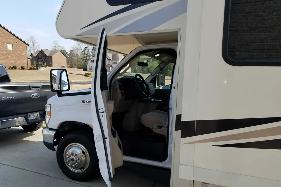 FSIG Coachmen Freelander Class C