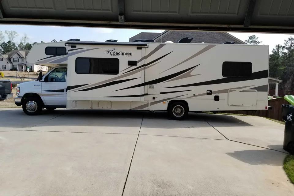 FSIG Coachmen Freelander Class C