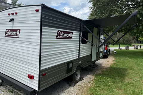 Kent's Coleman Lantern 17B Travel Trailer