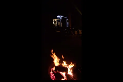 Wanderer, 30ft Dry Camping Luxury loaded trailer. 2 slides, 1/2 ton ok and dogs approved!