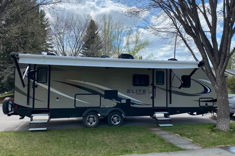 Volstad Keystone Passport Elite 29 DB Travel Trailer