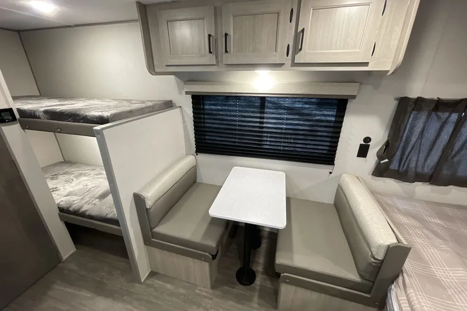 Aurora Dream Pod
