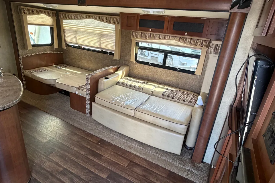 Top Notch Kodiak Travel Trailer