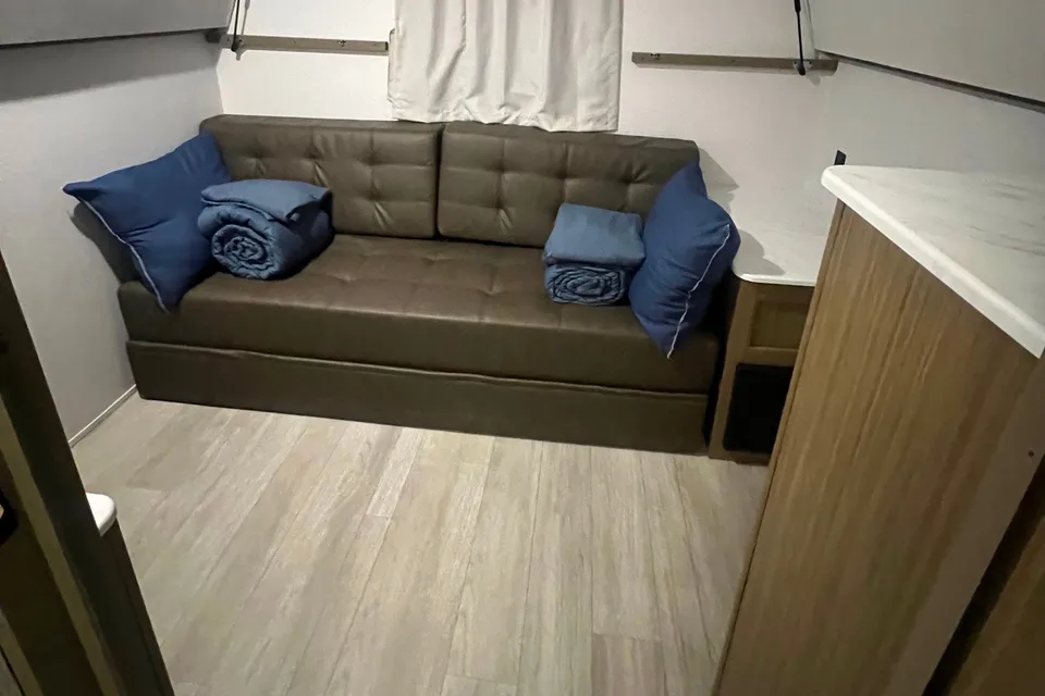 Nomadic Nature Rentals w Luxury Amenities (Lemonade)