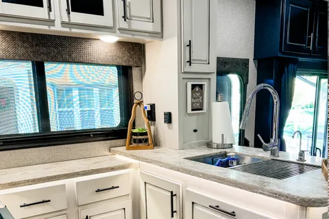 Jayco SEISMIC 4113 5TH Wheel