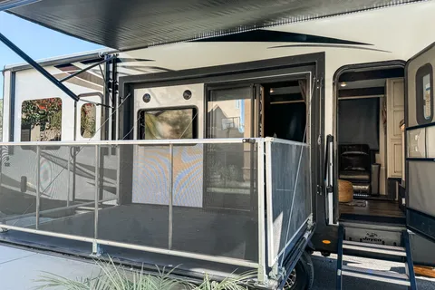 Jayco SEISMIC 4113 5TH Wheel