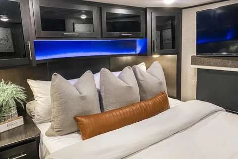 Jayco SEISMIC 4113 5TH Wheel