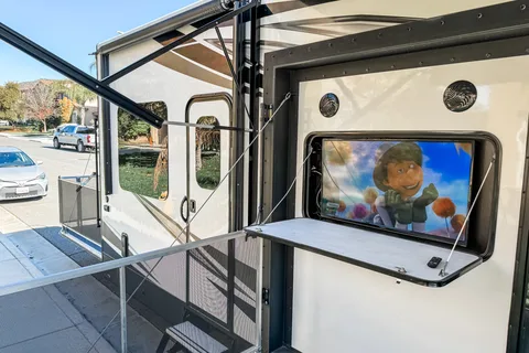 Jayco SEISMIC 4113 5TH Wheel