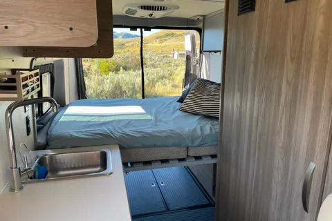 PopTop Paradise - Solis 59PX Sleeps 4!