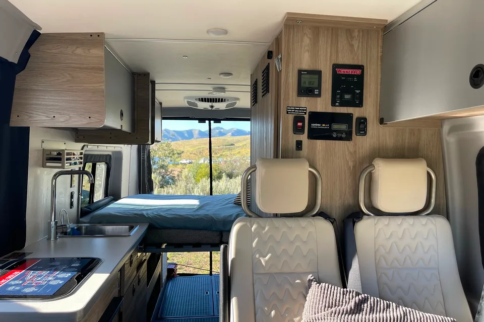 PopTop Paradise - Solis 59PX Sleeps 4!