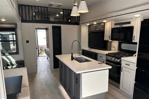 Steve's Forest River Ahara 390DS Fifth Wheel