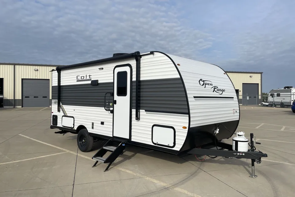 Alexis's Highland Ridge RV 18MBS MOAB Travel Trailer
