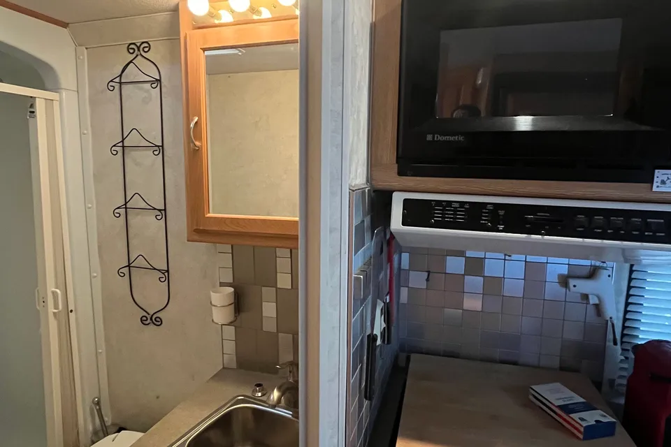 Tofino Bigfoot RV Class C