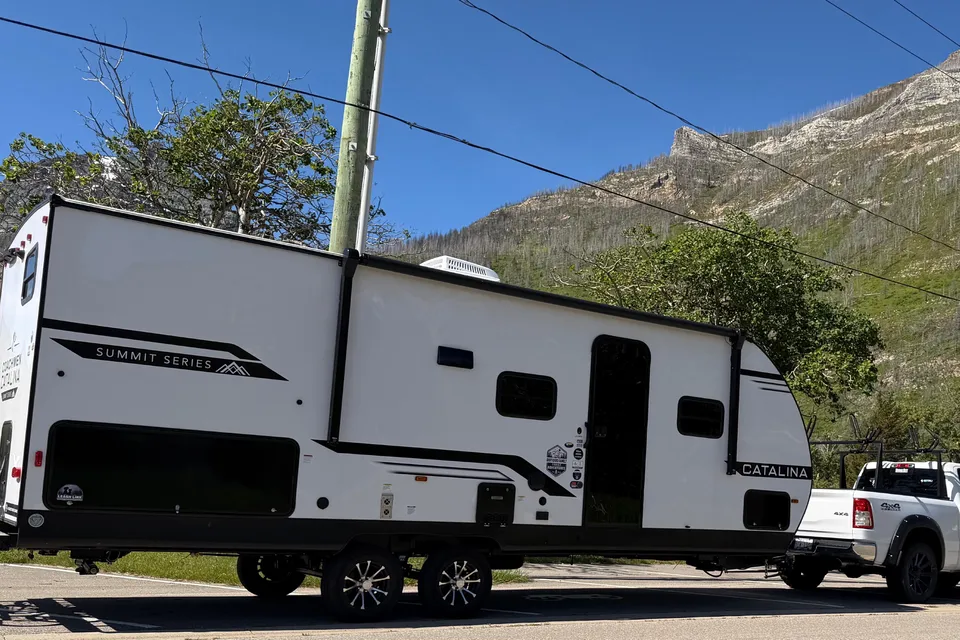 Bernardo's Coachmen Catalina summit series Travel Trailer