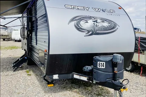 Grey wolf Forest River 26DJSE Travel Trailer