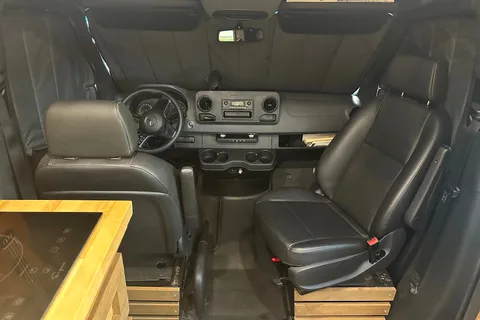 2020 Adventure Seeker Mercedes-Benz Sprinter 2500 Class B