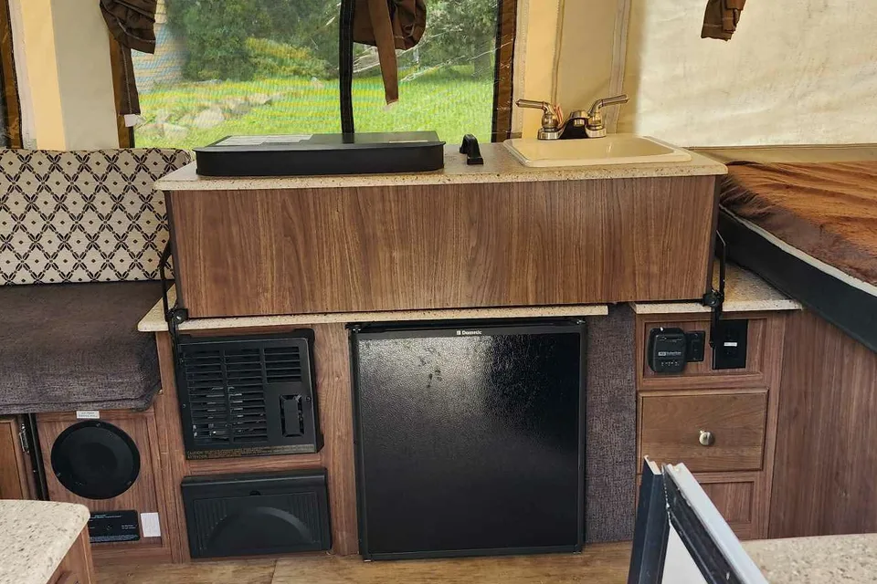 steve's Palomino Rv12st Tent Trailer