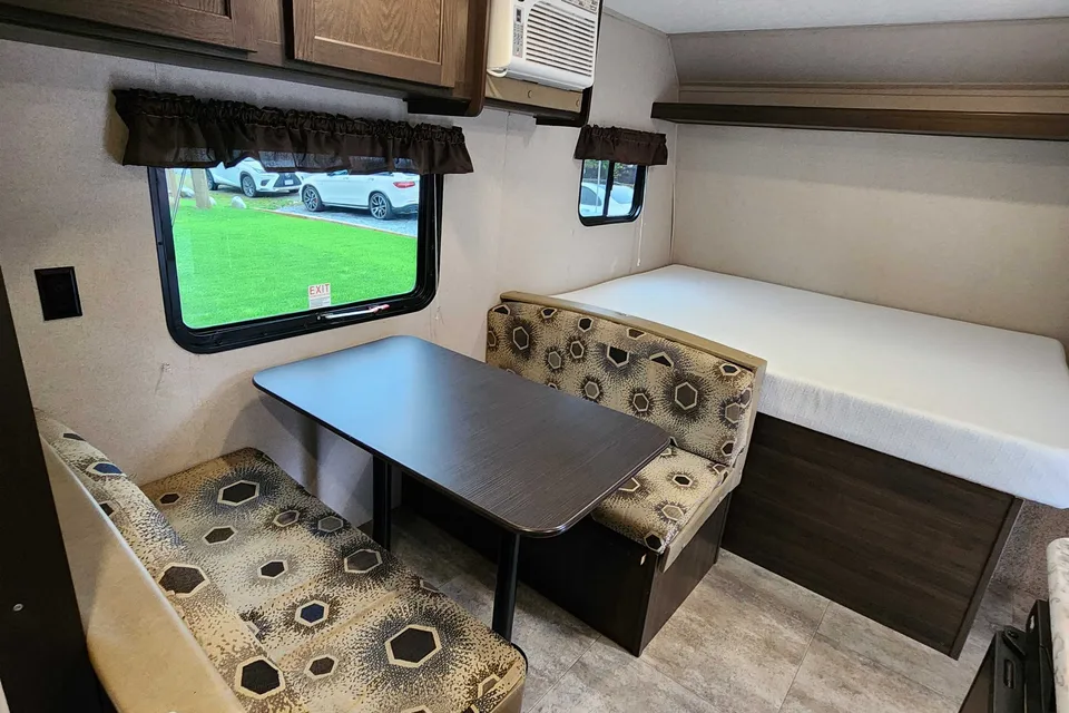 Steve's Keystone Springdale mini 1800bh Travel Trailer