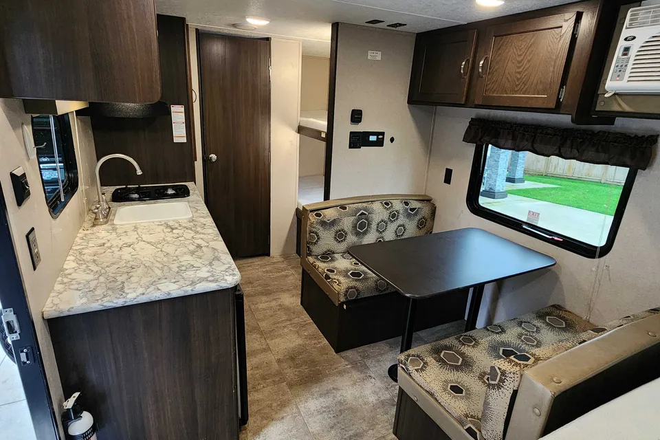 Steve's Keystone Springdale mini 1800bh Travel Trailer
