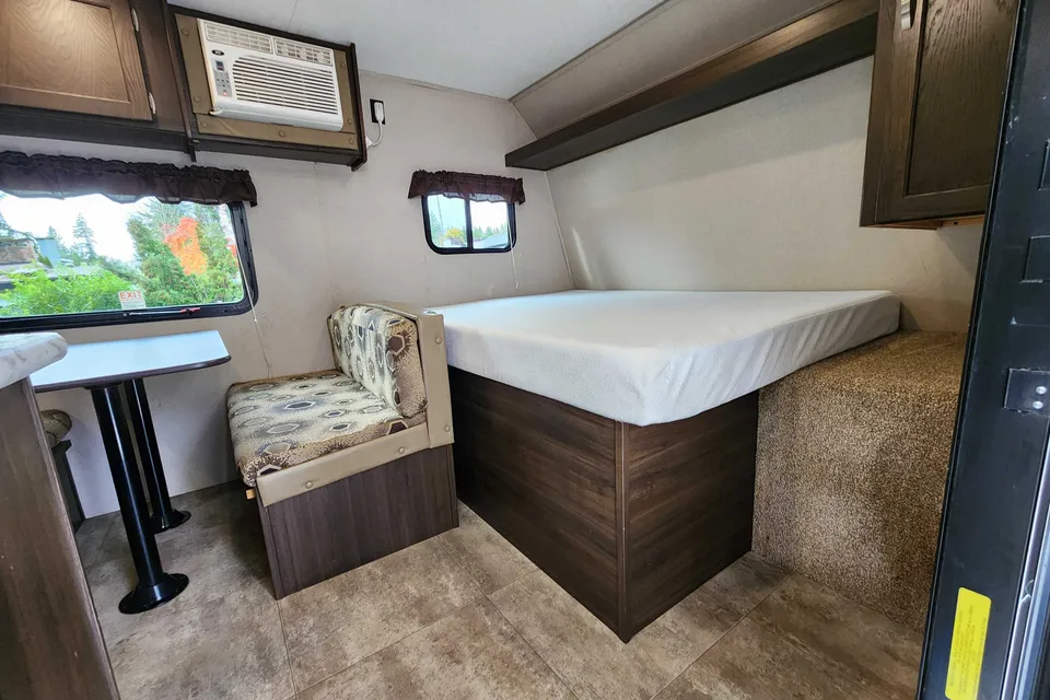 Steve's Keystone Springdale mini 1800bh Travel Trailer