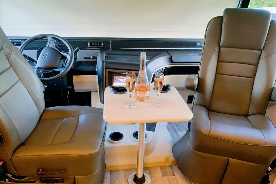 Vision  Class A-200 MILES INCL. PER DAY