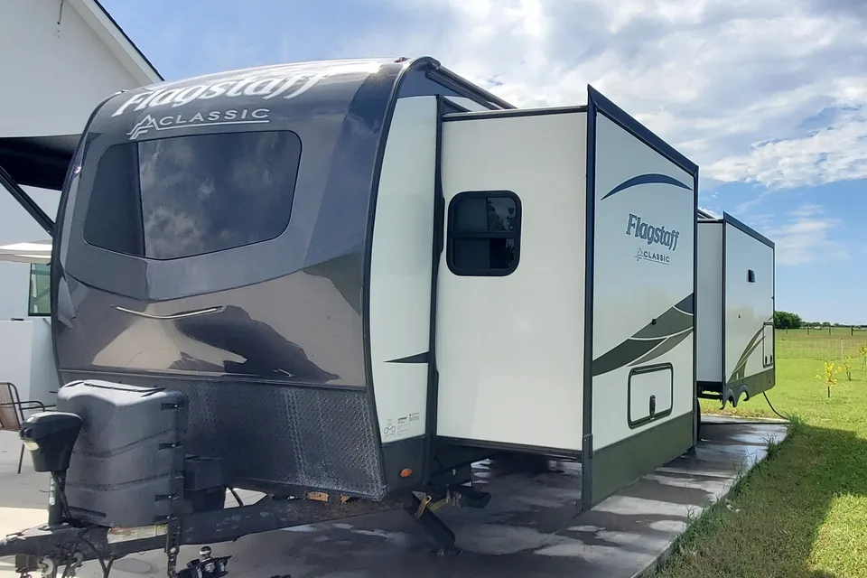 JC's Flagstaff Classic Travel Trailer