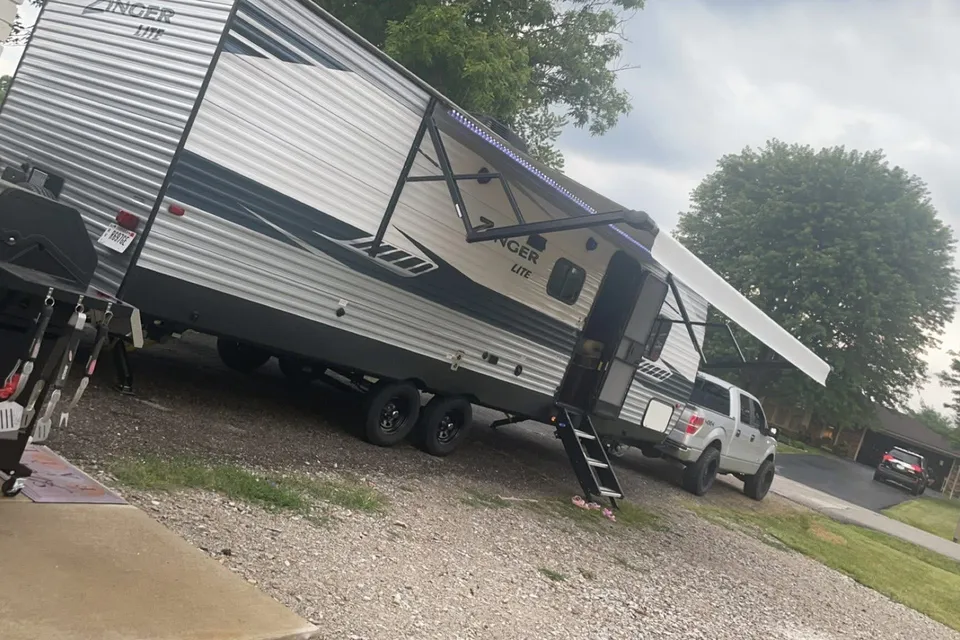 James's Keystone Zinger lite Travel Trailer