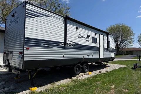 James's Keystone Zinger lite Travel Trailer