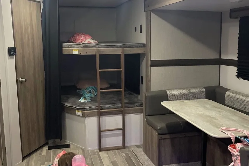 James's Keystone Zinger lite Travel Trailer
