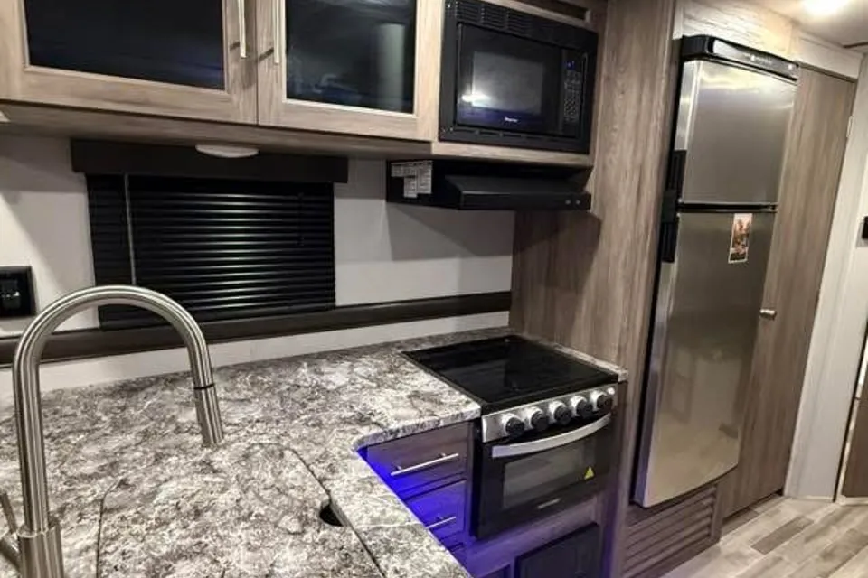 James's Keystone Zinger lite Travel Trailer