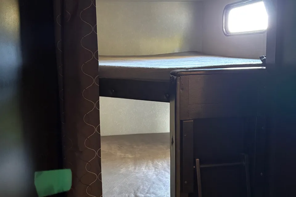 Forest River 2021 grey wolf limited 23dbh Travel Trailer