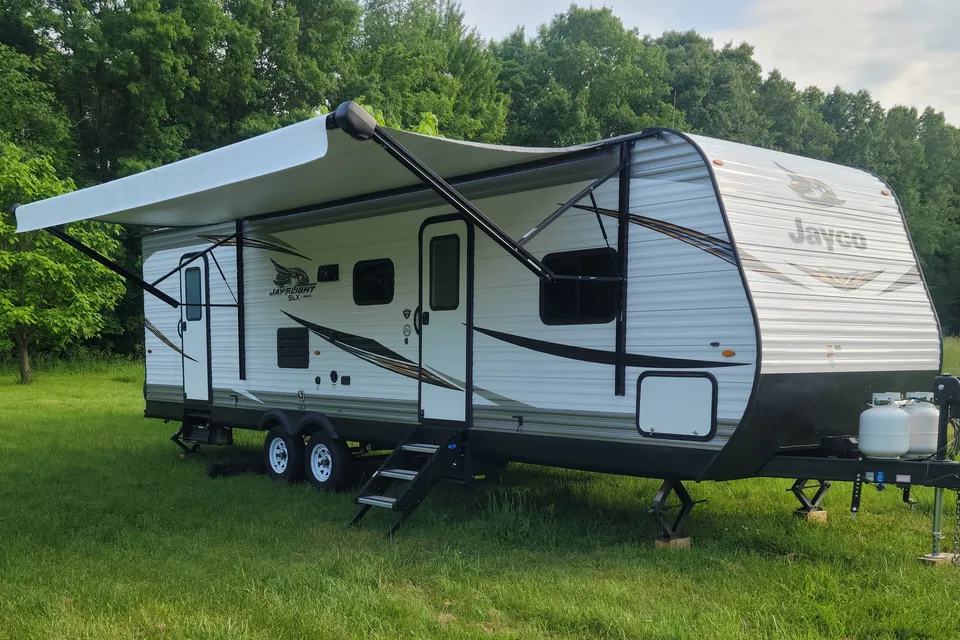 The Family Getaway in a Jayco Slx 287bhsw Travel Trailer