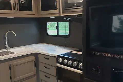 Mac5 Jayco Jay Feather 24BH Travel Trailer