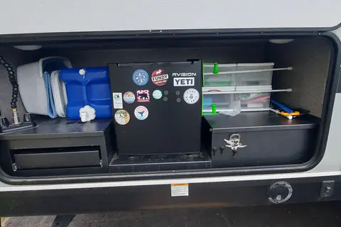 Mac5 Jayco Jay Feather 24BH Travel Trailer
