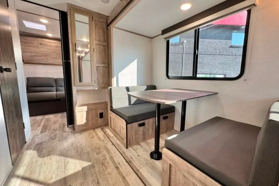 Sarhan's Grand River 2026 Travel Trailer