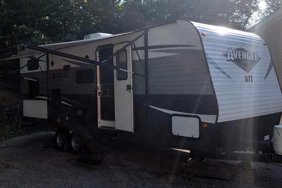 The Glamper Camper